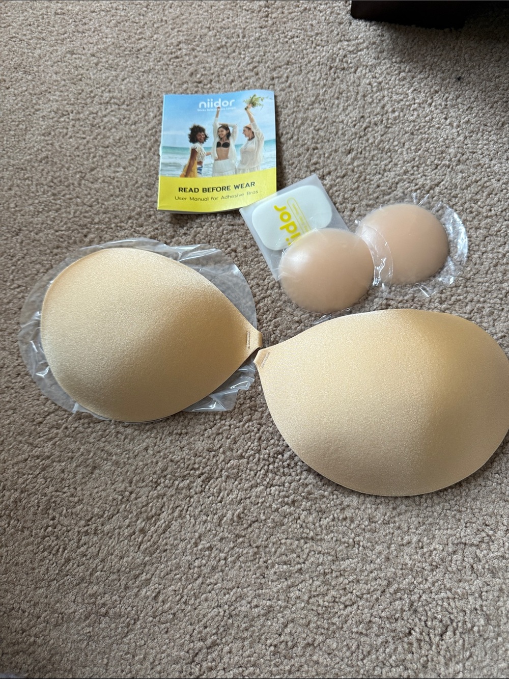 Niidor Nude Adhesive Strapless Bra Cups - Seamless Stick-On Support